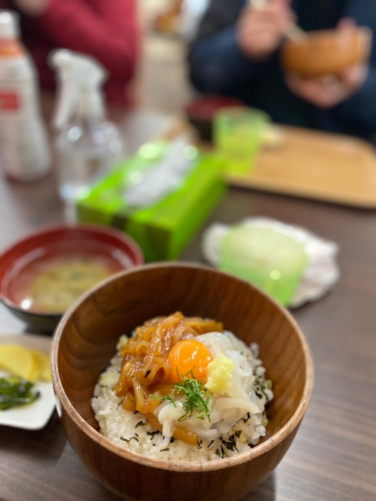 沖あがり食堂イカ様丼